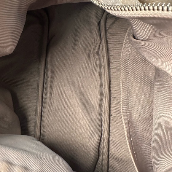 LOUIS VUITTON Limited Peach Shimmer Comet - Picture 7 of 8